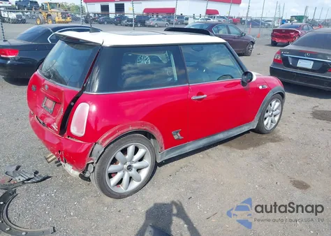 2006 Mini Cooper S from USA, damaged, VIN WMWRE33576TJ36650